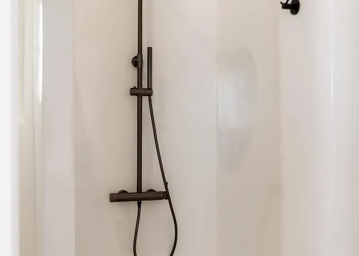 Ryous St John 아파트호텔