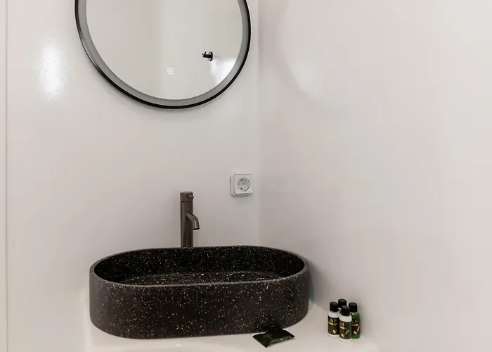 Ryous St John 아파트호텔 3*