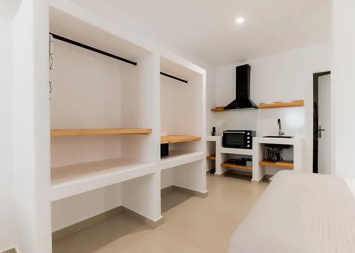 Hotel apartamentowy Ryous St John Agios Ioannis Diakoftis