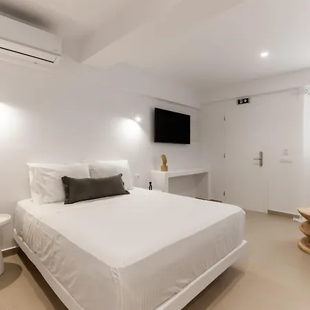 Ryous St John Aparthotel 3*